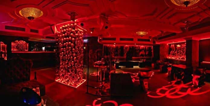 ARISTOCRAT TABLE BOOKING - photo 2