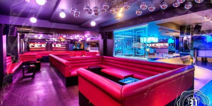 Press Club Table Booking - photo 3