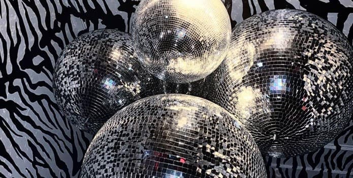 WYLD CLUB TABLE BOOKING - photo 4