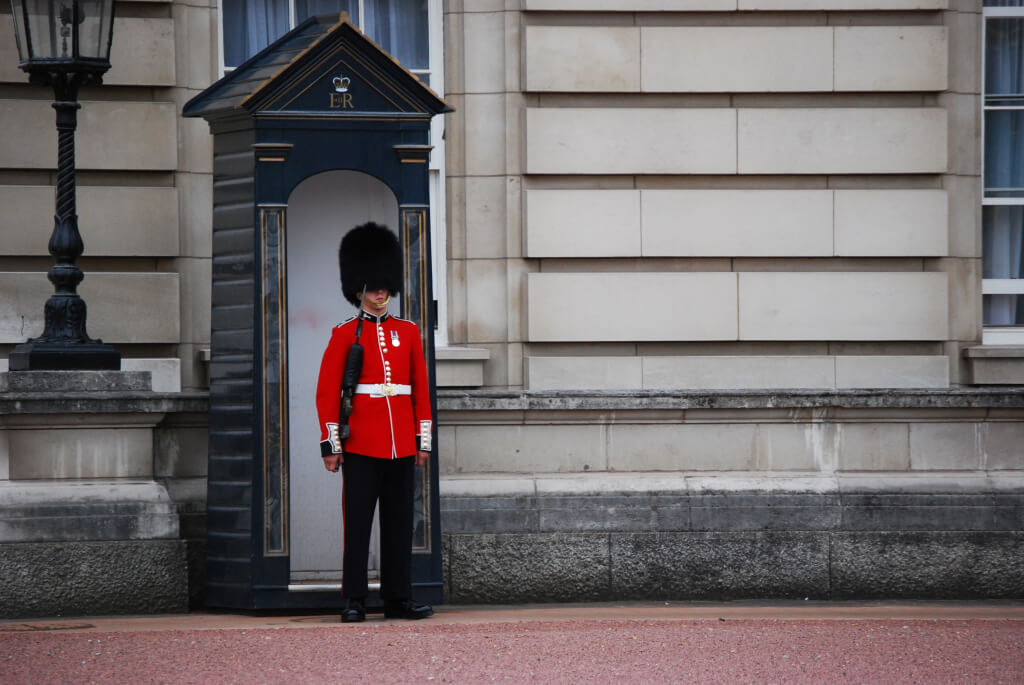 Guard_of_Buckingham_Palace