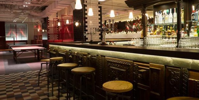 Bounce : London's Top Bars. Great nightlife, extensive cocktail list, one of London's most exclusive bars.